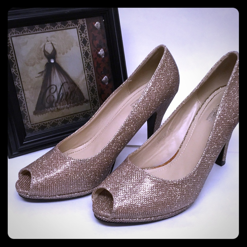 Heart Collection Gold Glitter Peep Toe Heels